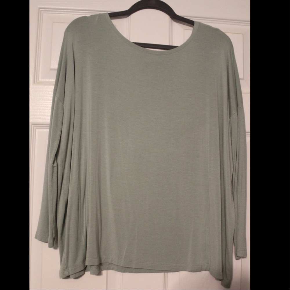Women’s Long Sleeve Green blouse